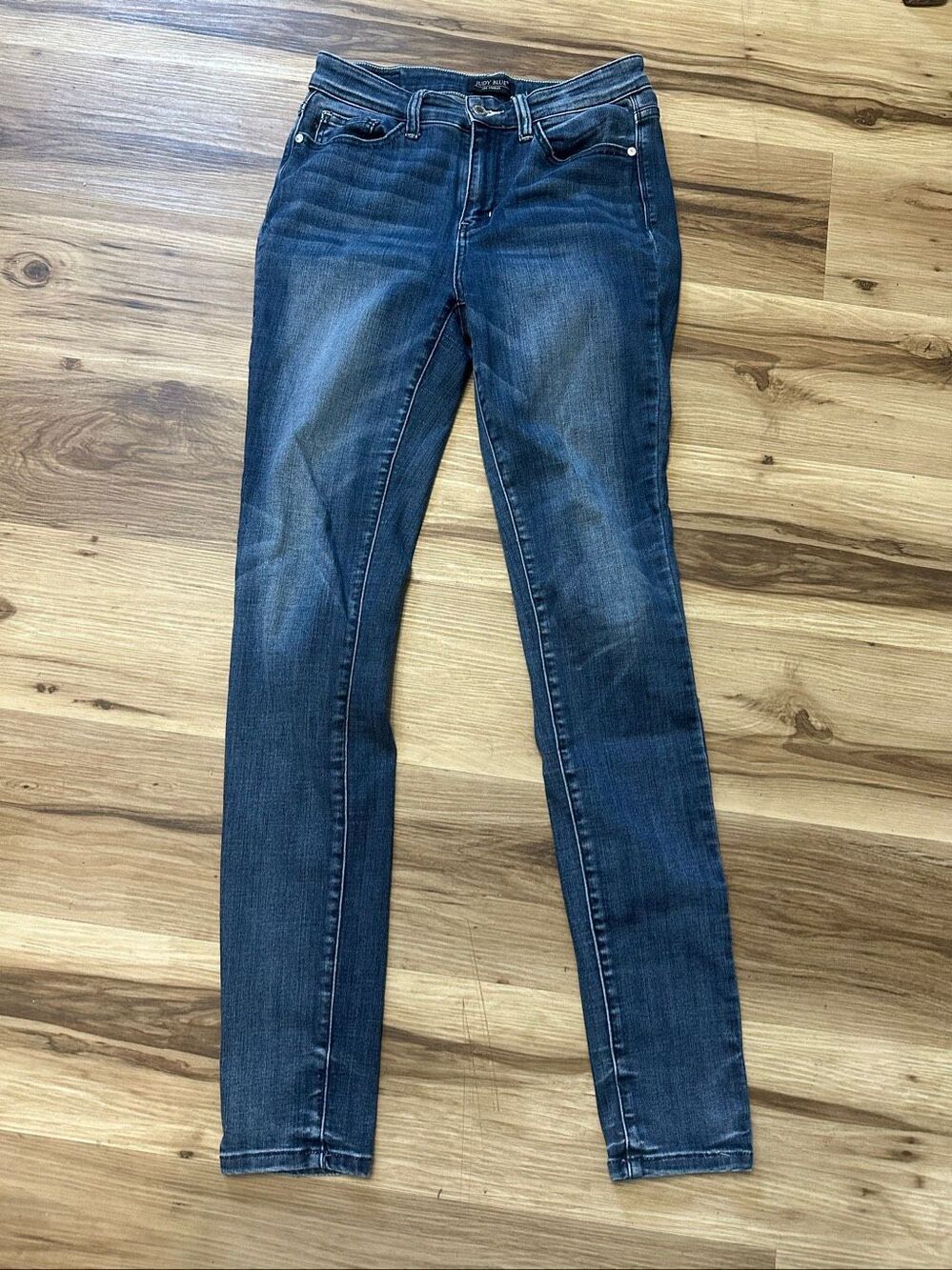 Judy Blue distressed stretchy embroidered 9/29 skinny jeans